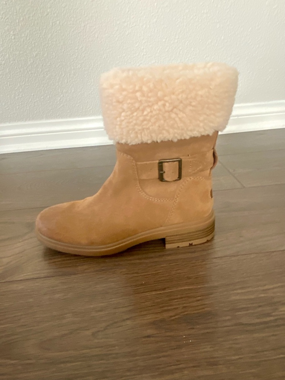 New UGG Chestnut Suede Winter Boot with Cream Shearling Cuff